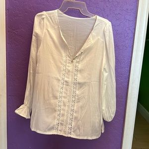 Beautiful flowing blouse NWOT
